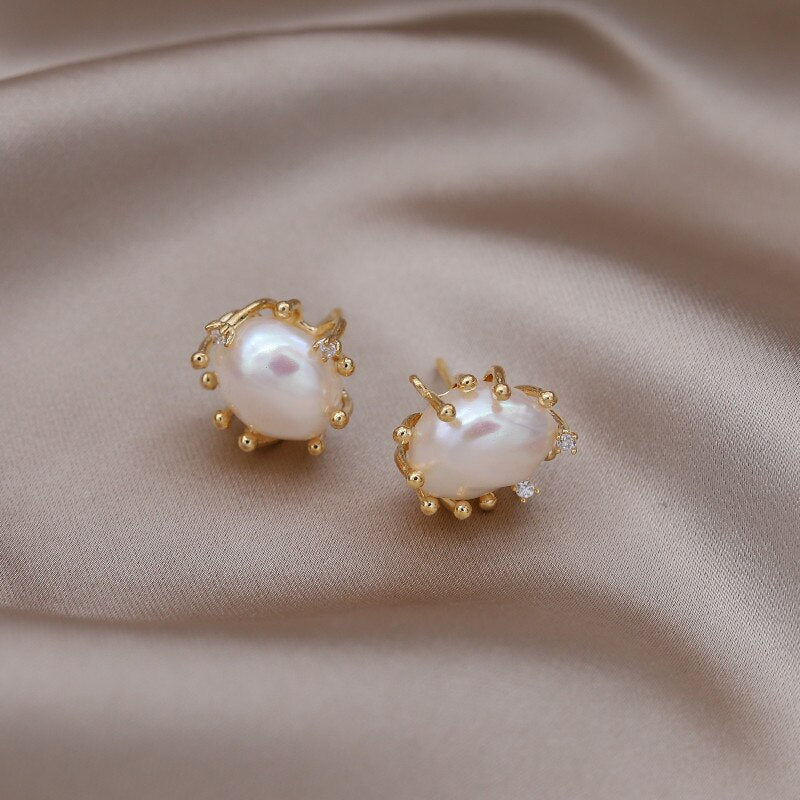 2022 Korea Jewelry Simple Paw 14K Gold Plated Natural Freshwater Pearl Earrings Elegant Womens Daily Accessories