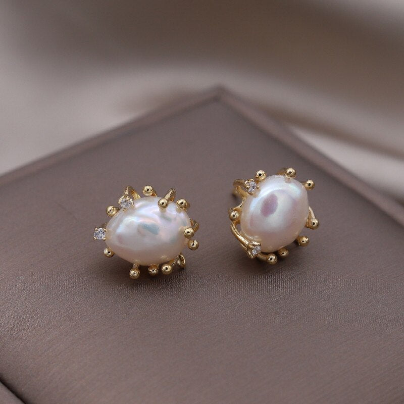 2022 Korea Jewelry Simple Paw 14K Gold Plated Natural Freshwater Pearl Earrings Elegant Womens Daily Accessories