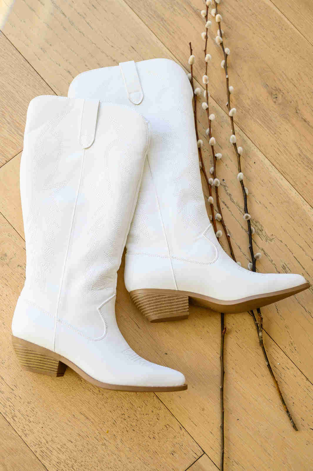 Shania Cowgirl Boots In White - Stylish Western Knee-High Boots