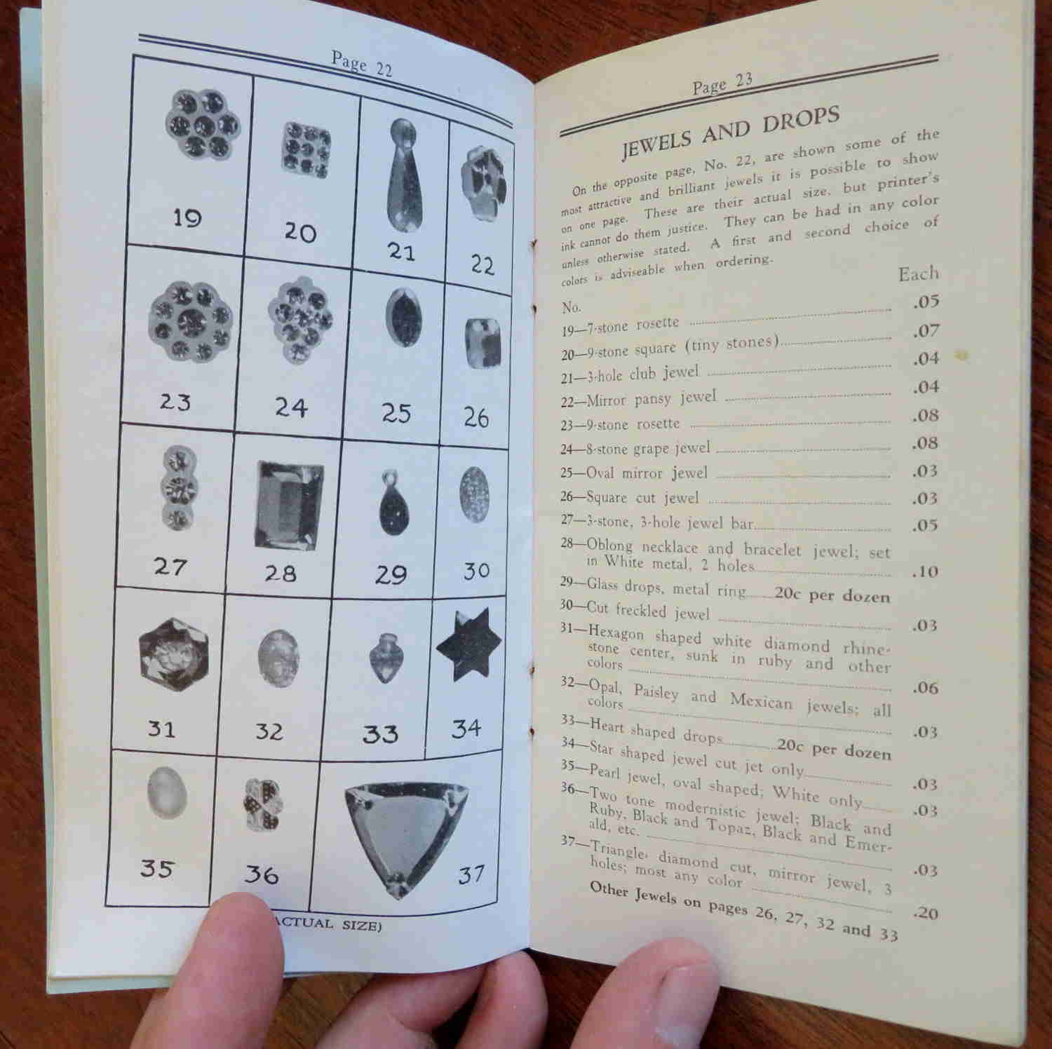 The Blue Bead Book of America No. 5 - Vintage 1920s Illustrated Craft Supply Catalog