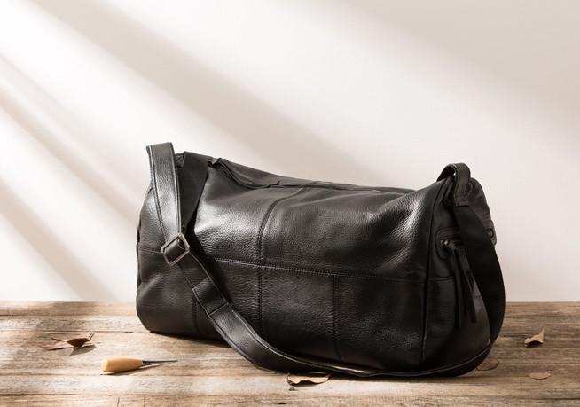 Cool Black Leather Men's Weekender Bag
