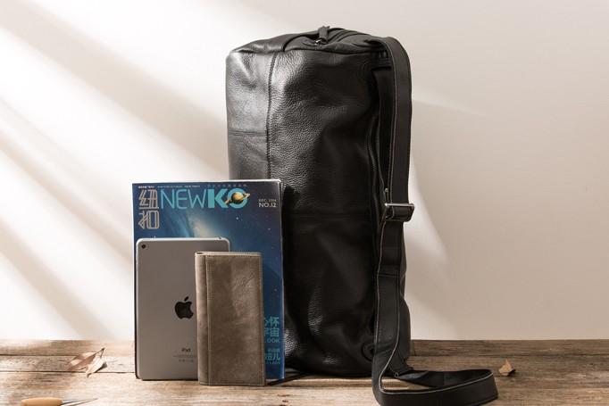 Cool Black Leather Men's Weekender Bag