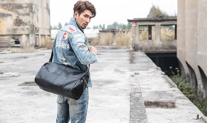 Cool Black Leather Men's Weekender Bag