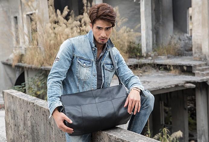 Cool Black Leather Men's Weekender Bag