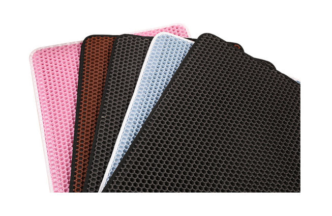 Elegant and Hygienic Cat Litter Mat - Durable and Easy to Clean