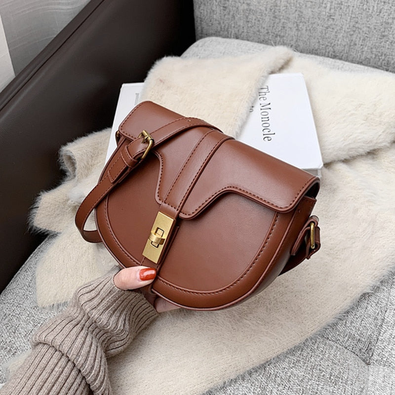 Kukombo Twist Lock Saddle Bag, Women's Fashion Crossbody