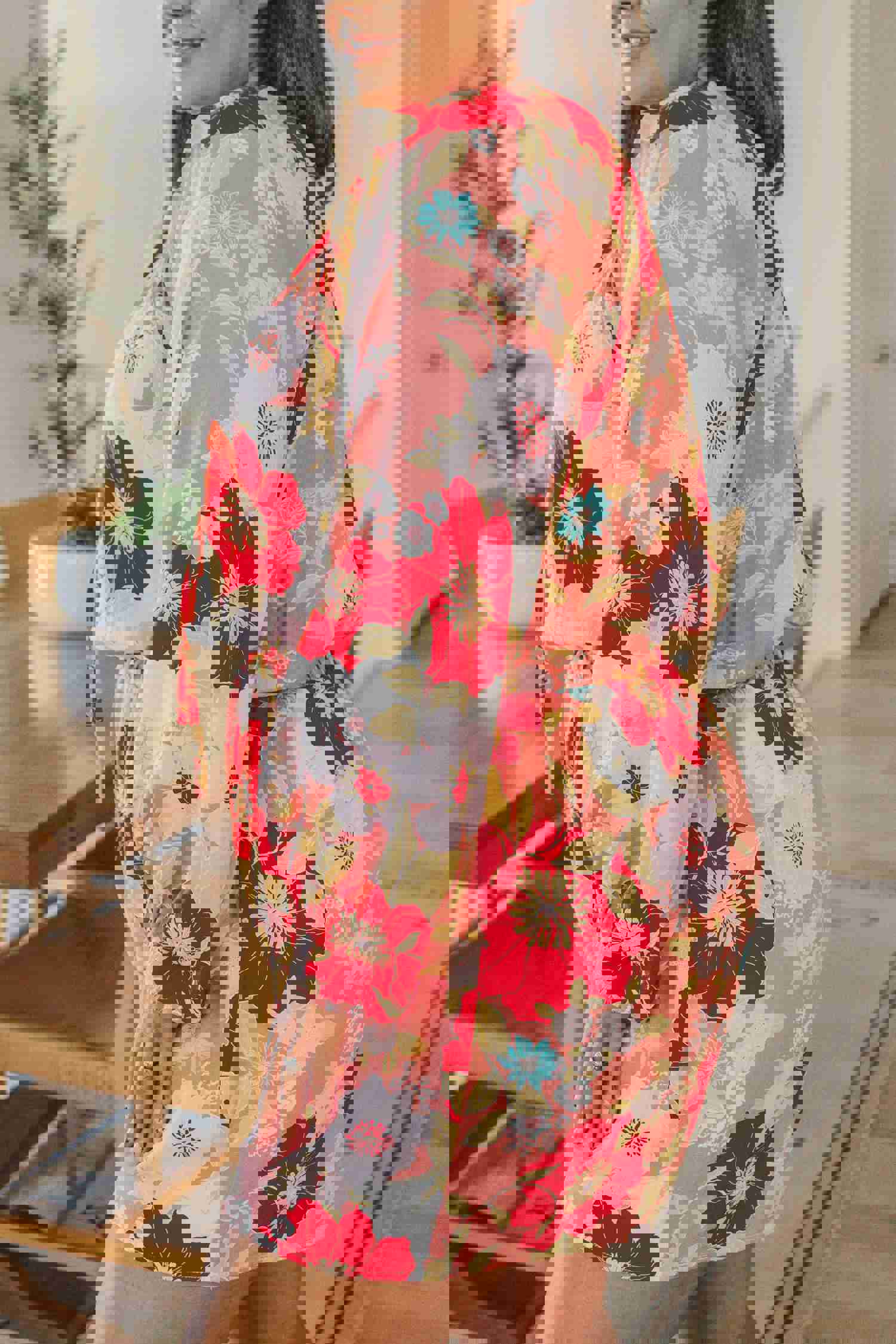 Stylish Floral Romper for a Vibrant Day Out