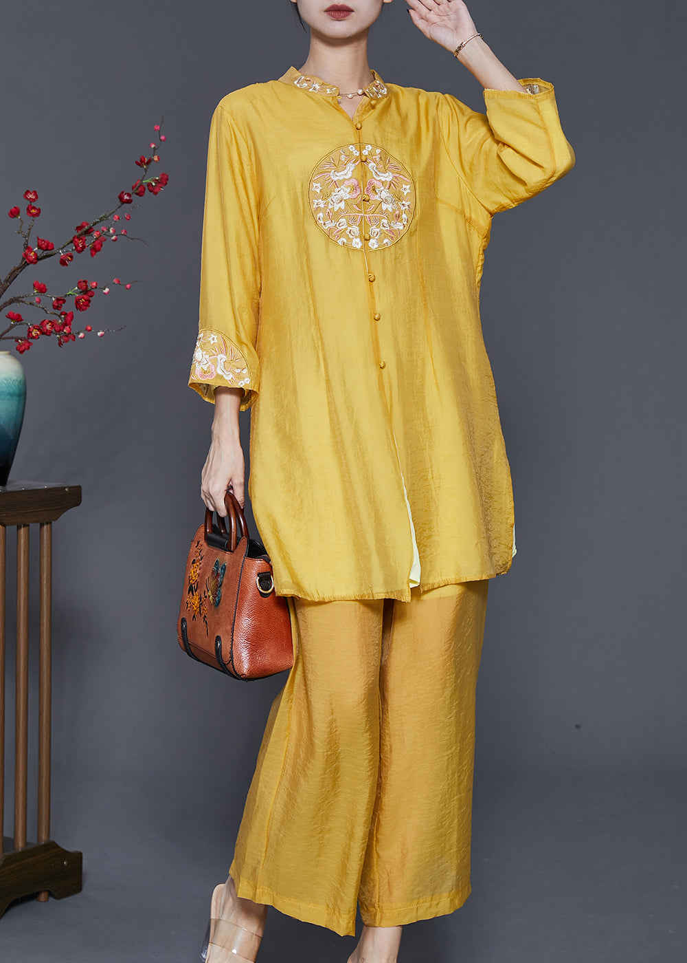 Stylish Yellow Linen Silk Women's Two-Piece Set for Spring