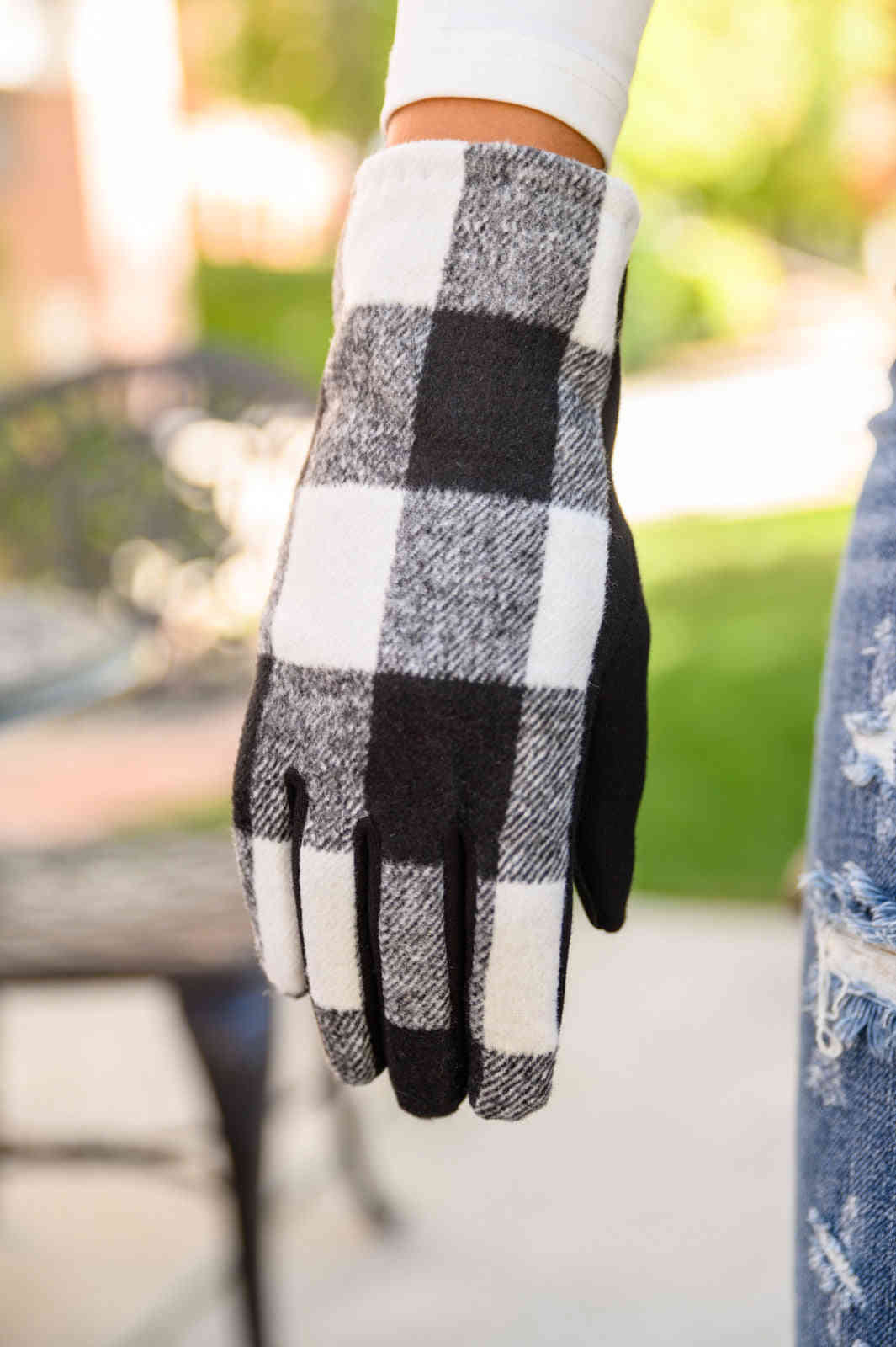 Buffalo Plaid Tech Touch Gloves - Holiday Season Essential