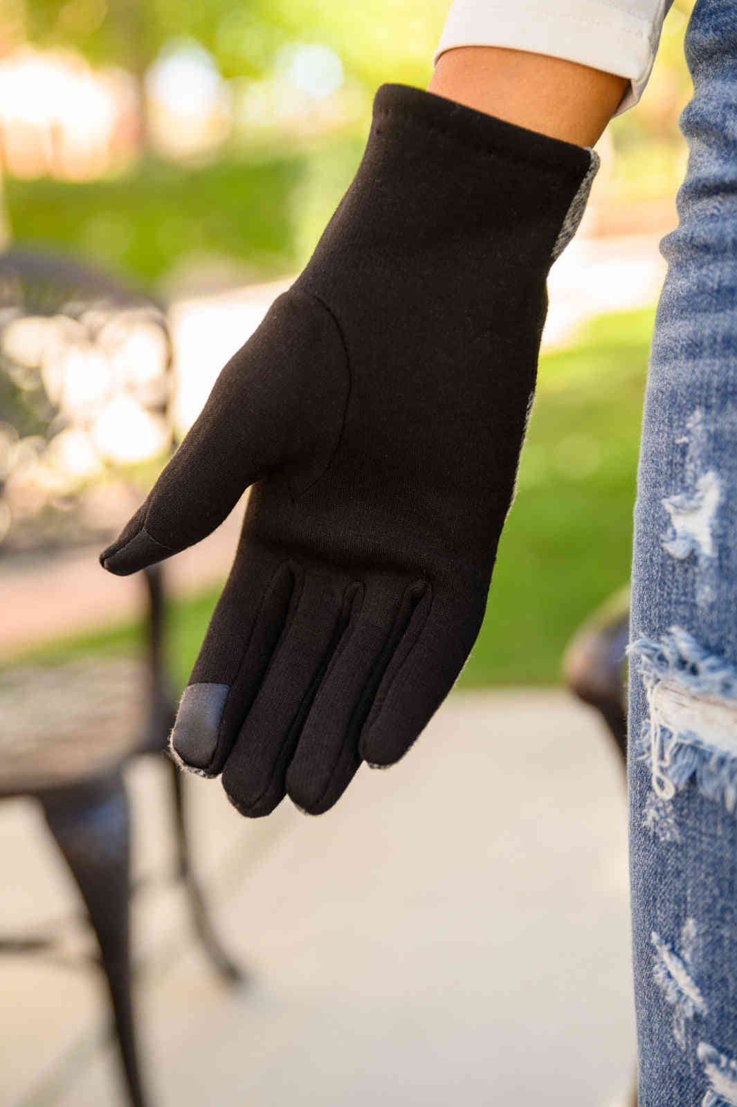Buffalo Plaid Tech Touch Gloves - Holiday Season Essential