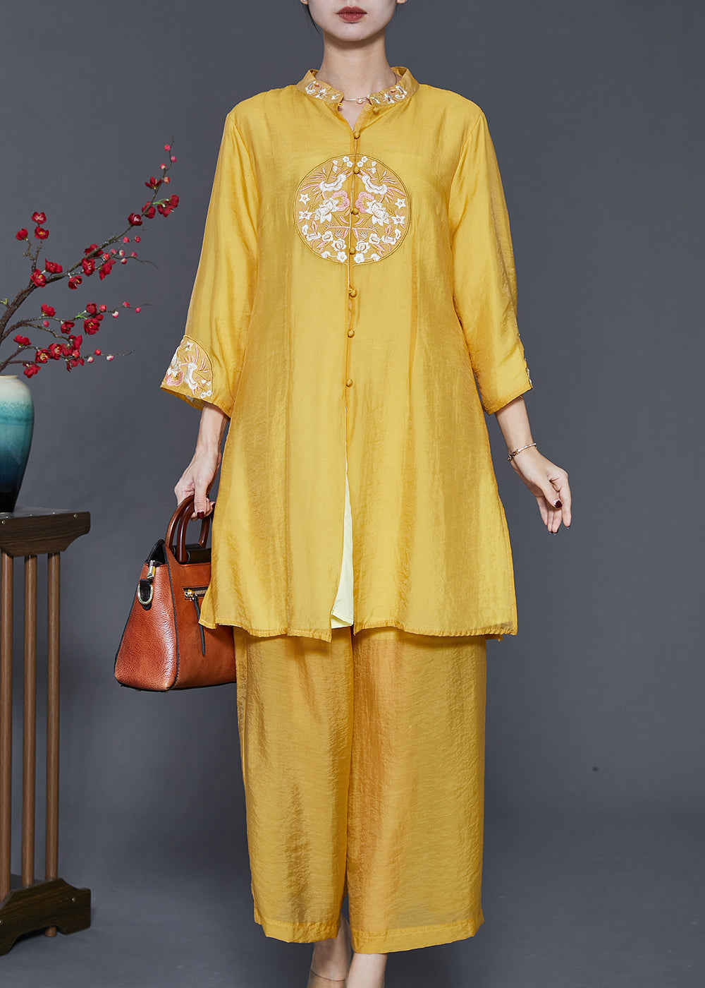 Stylish Yellow Linen Silk Women's Two-Piece Set for Spring