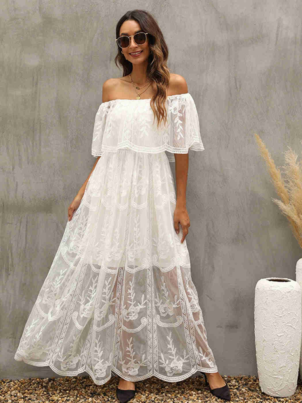 Summer 2023 Boho Women's Embroidered White Lace Maxi Dress