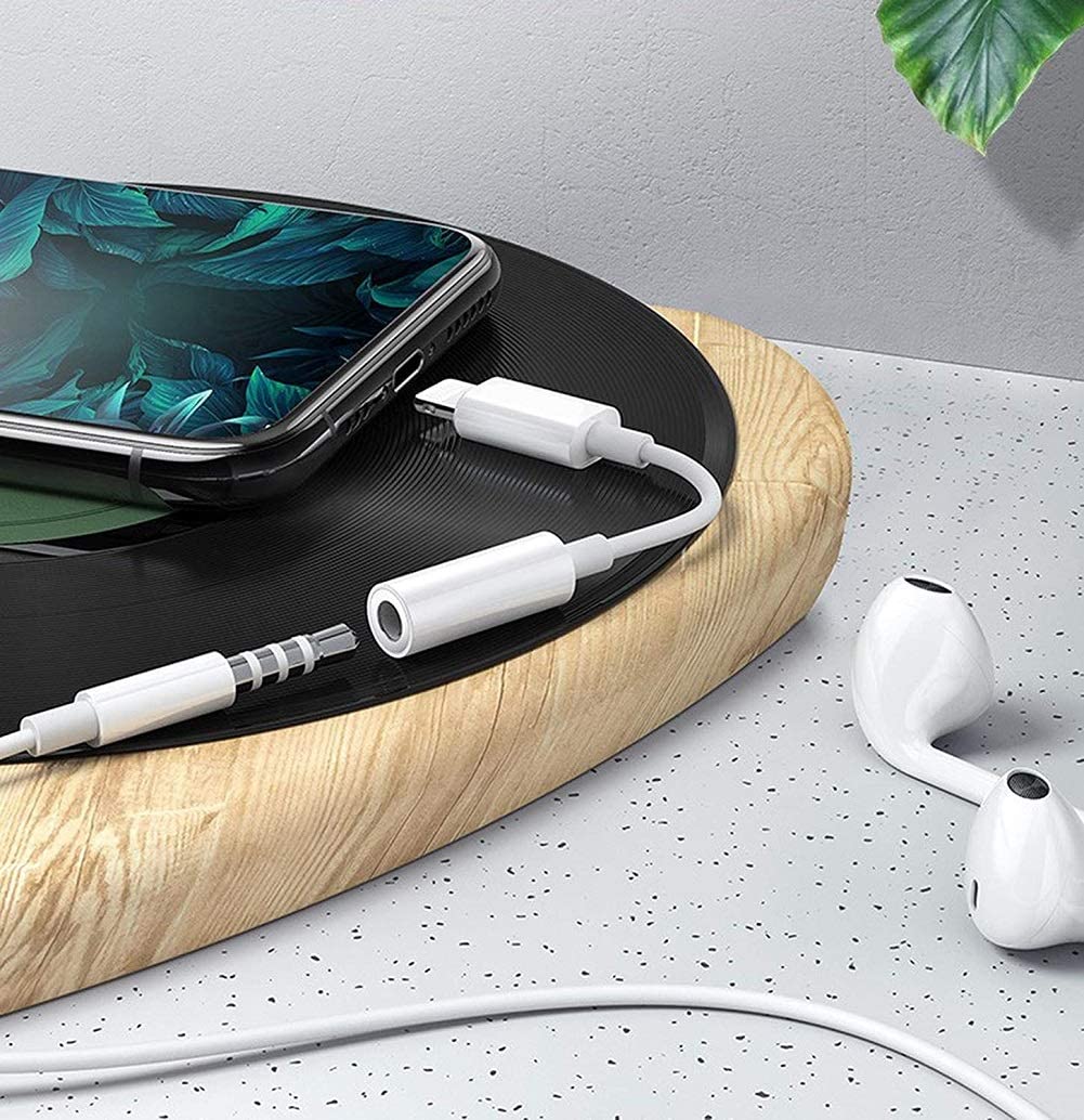 3.5mm Audio Adapter for iPhone, Lightning to Headphone Jack Converter