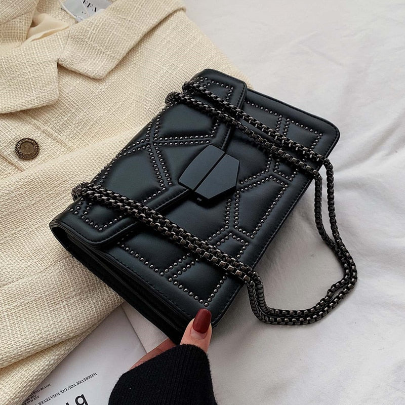 Stylish Women's Studded Rivet Chain Crossbody Bag 2023