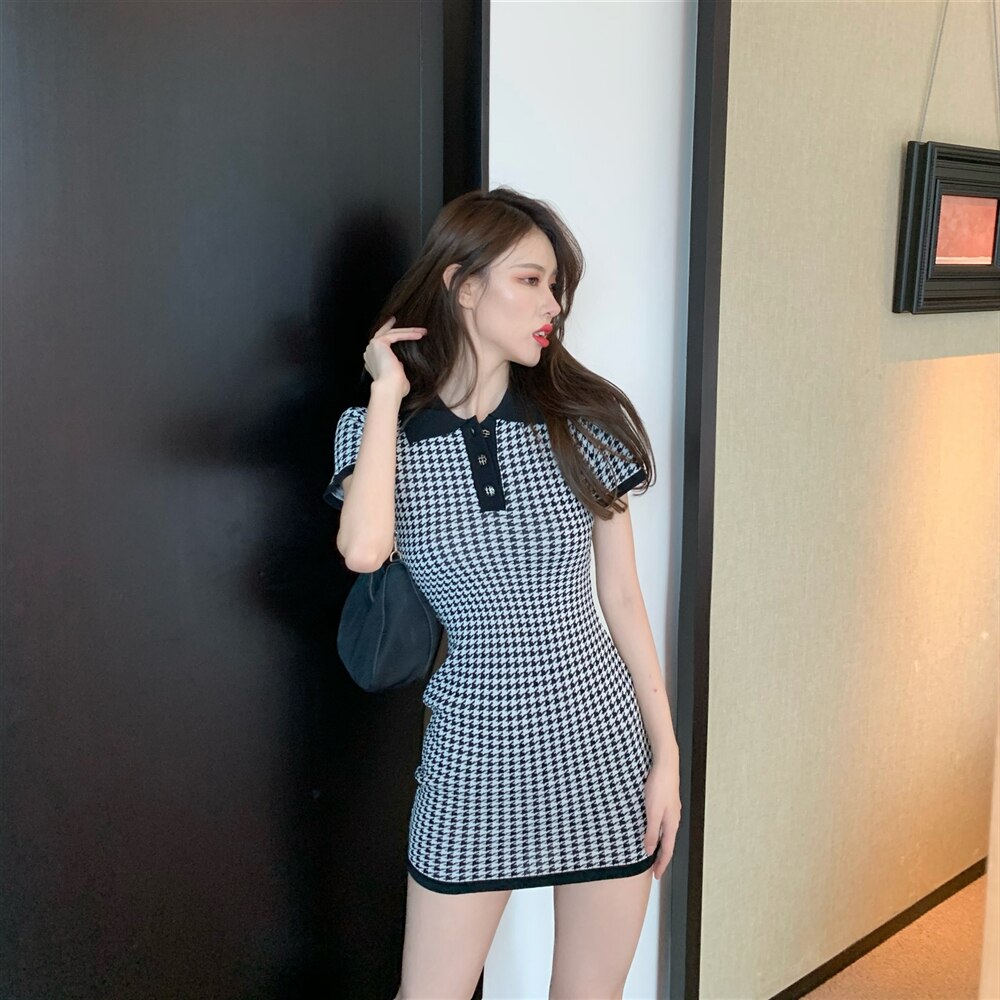 Kukombo Women's Plaid Short Sleeve Dress, 2022 Summer Fashion, Slim Fit with Turn-Down Collar