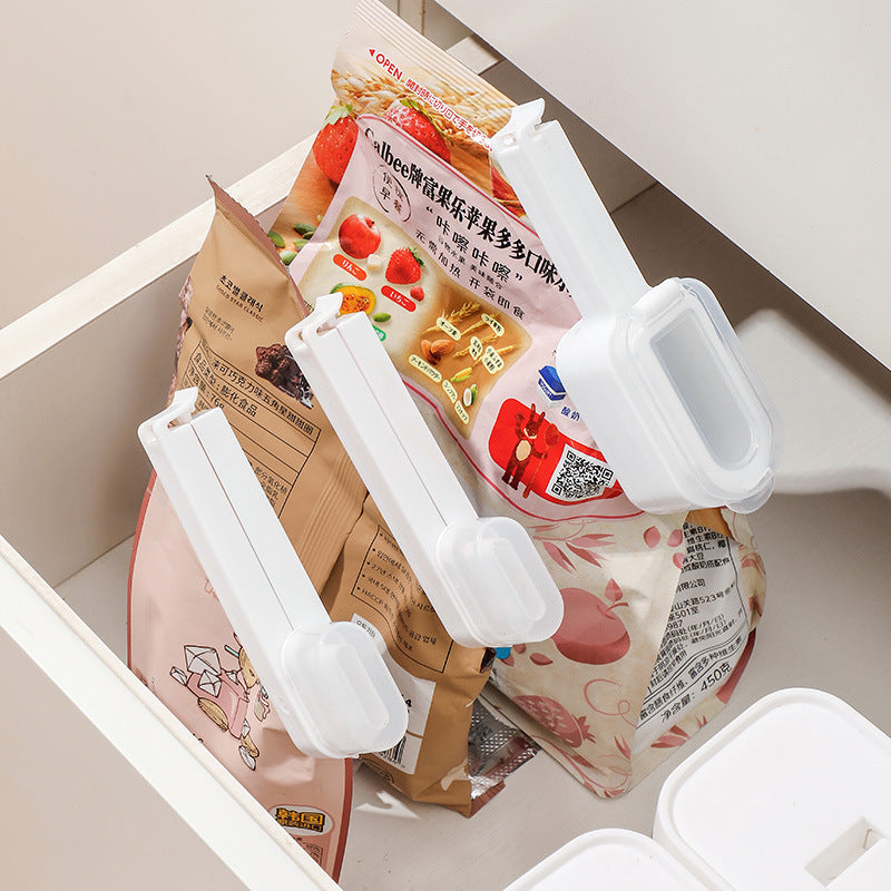 White Plastic Fresh-keeping Clip for Snack Preservation