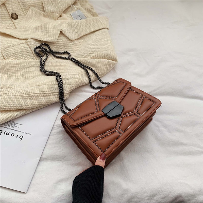 Stylish Women's Studded Rivet Chain Crossbody Bag 2023