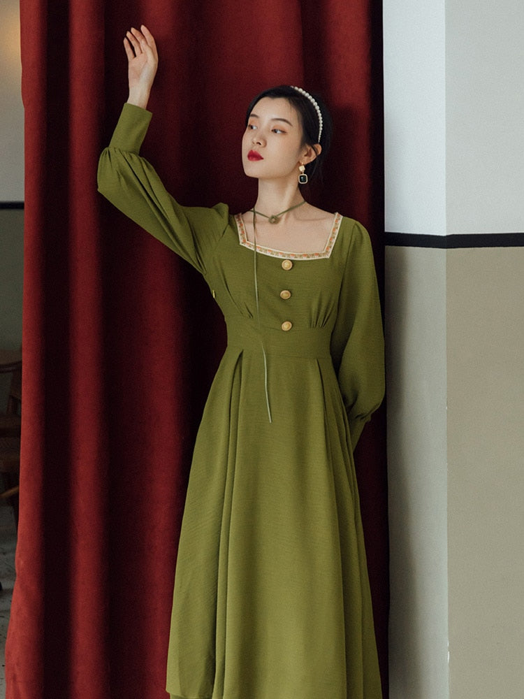 Elegant Green Embroidered Square Collar Vintage Dress