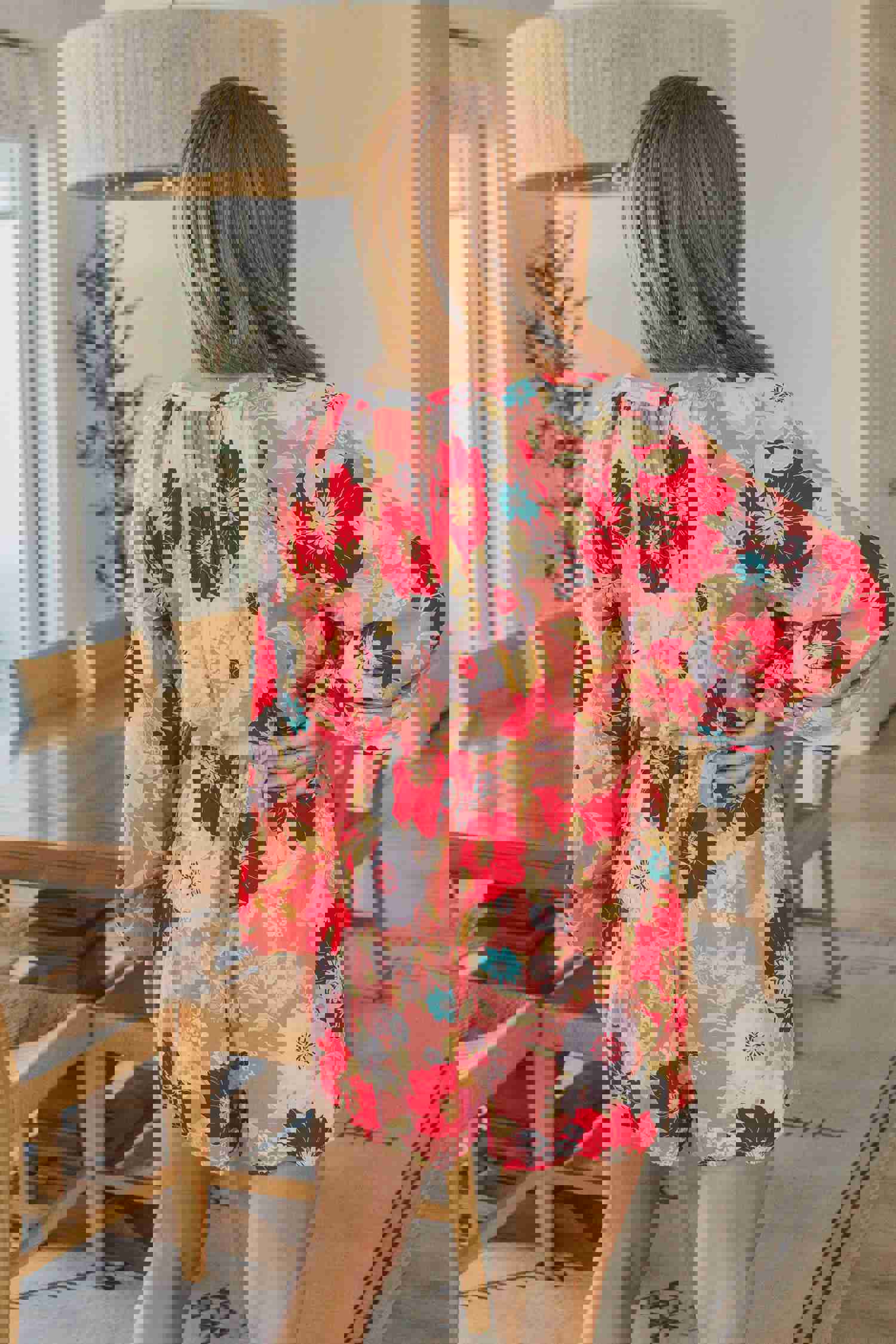 Stylish Floral Romper for a Vibrant Day Out