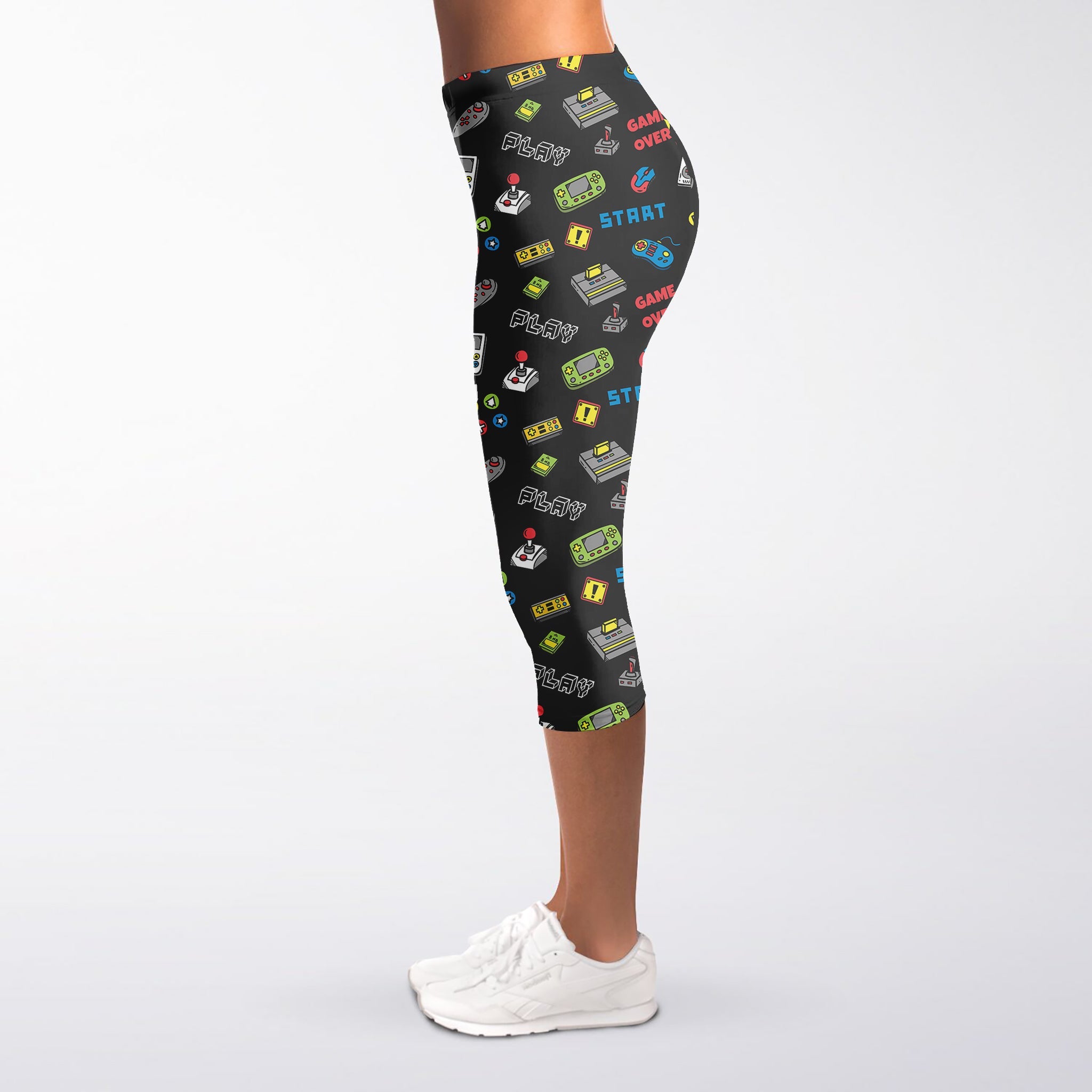 Stylish Video Game Pattern Women's Capri Leggings