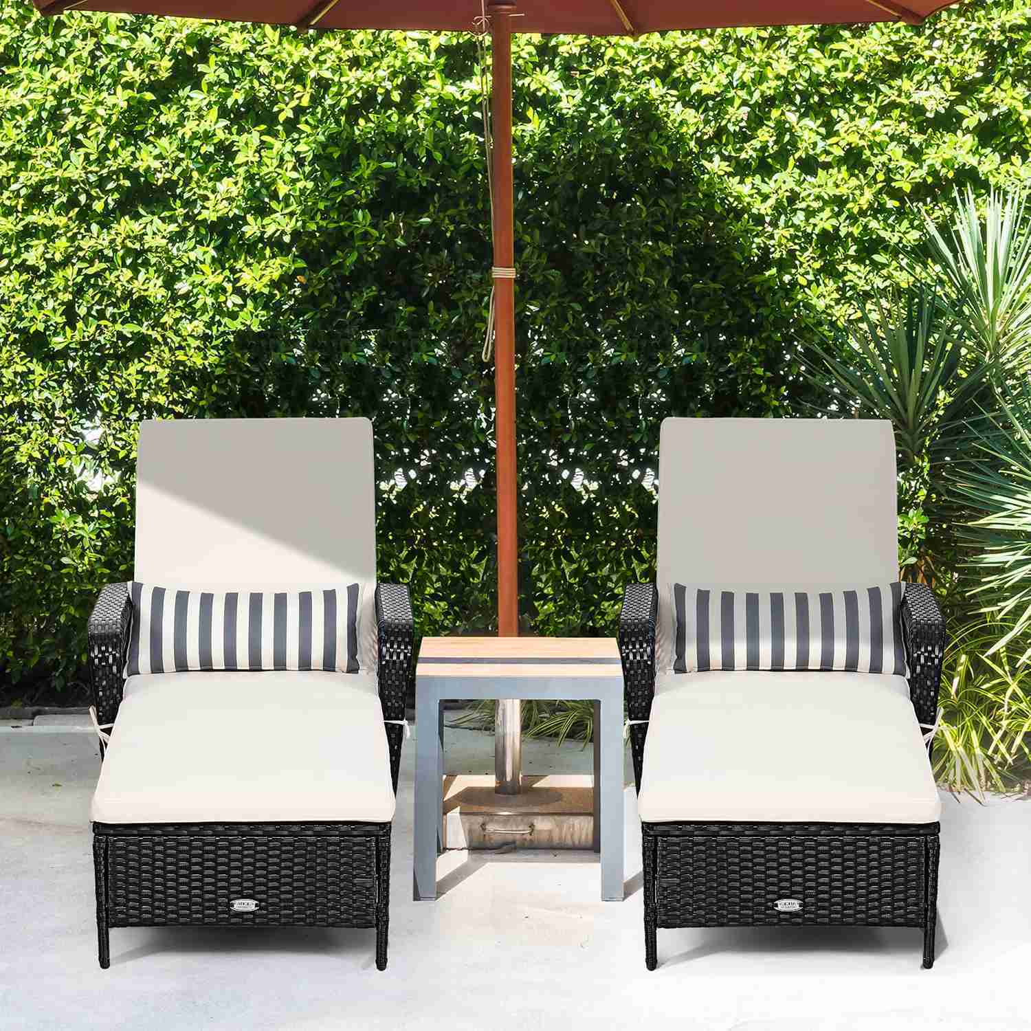 Adjustable Outdoor Wicker Lounge Chair with Cushion