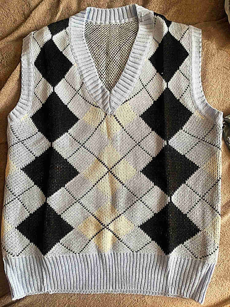 Stylish Women's Houndstooth Knitted Sweater Vest