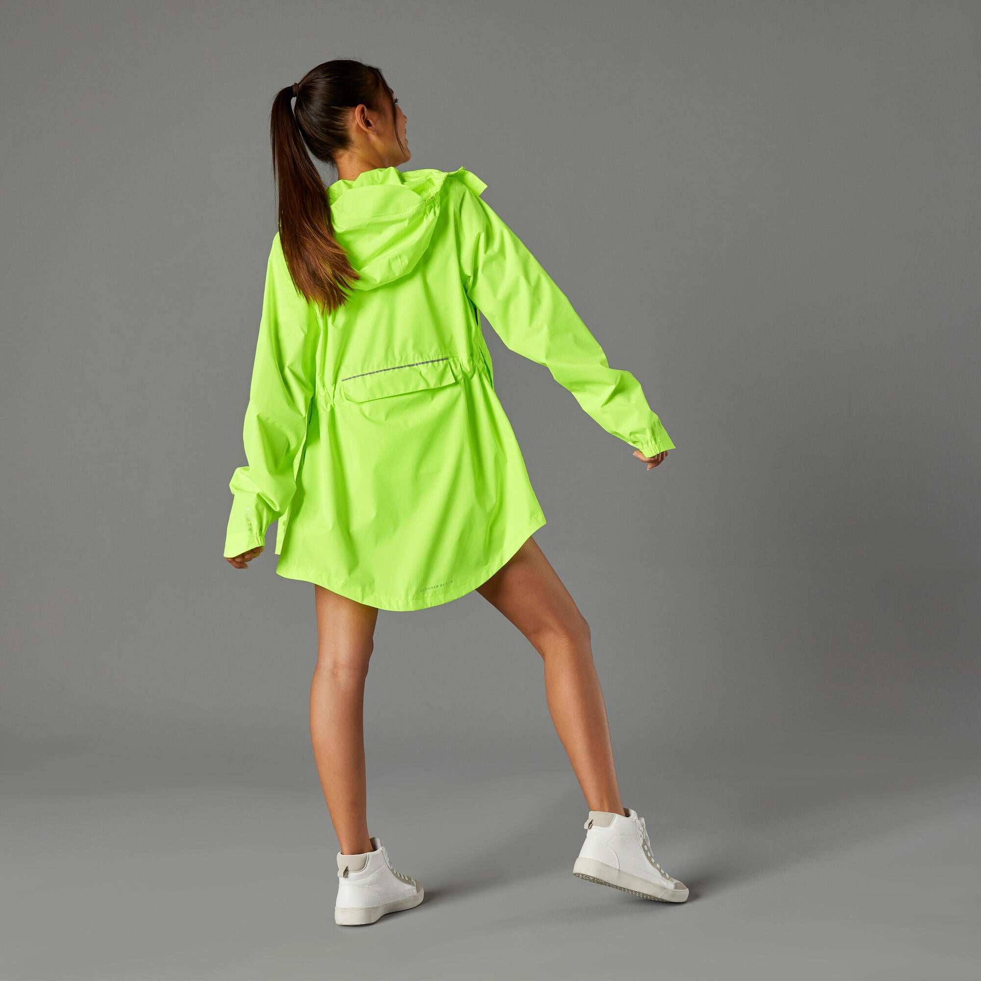 Btwin UC100 Women's High-Visibility, Waterproof Cycling Jacket