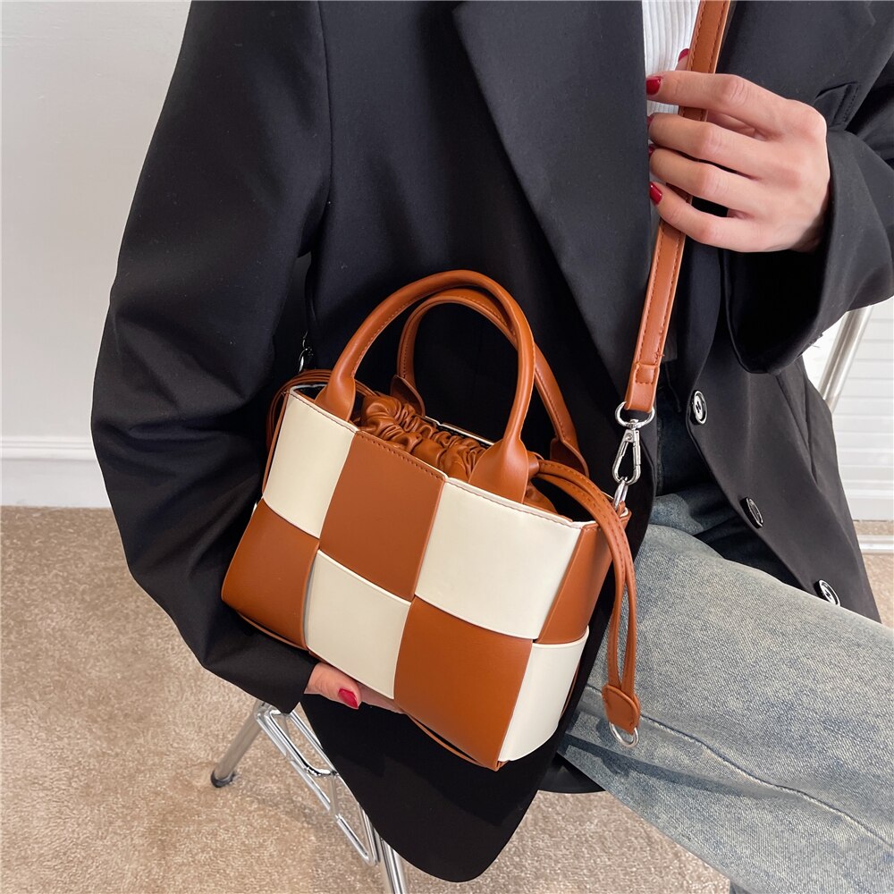 Kukombo Trendy Woven Checkered Women's Handbag