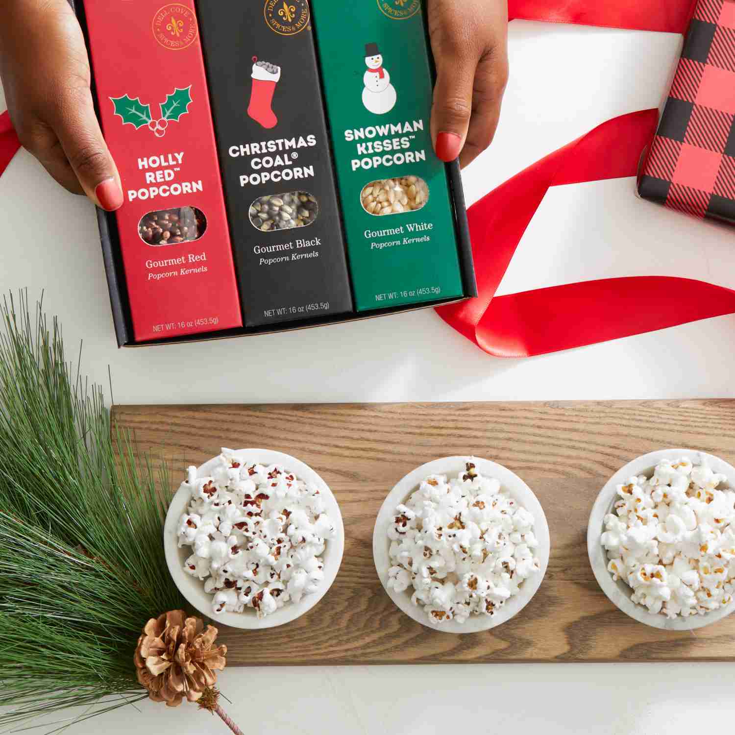 Gourmet Christmas Popcorn Gift Set for Families