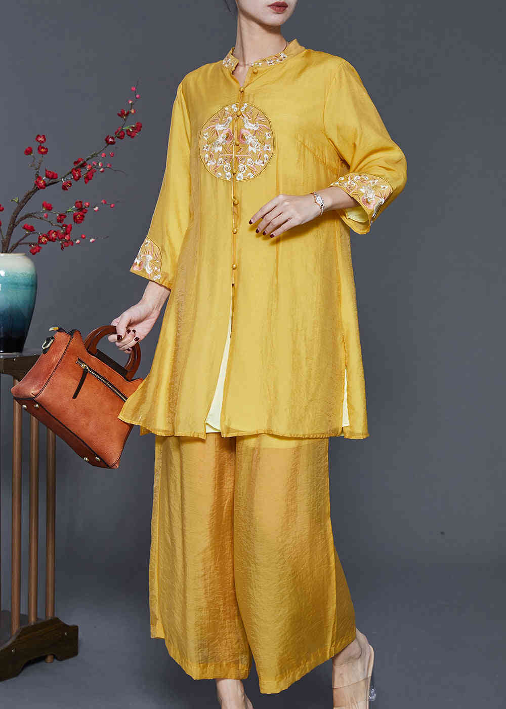 Stylish Yellow Linen Silk Women's Two-Piece Set for Spring