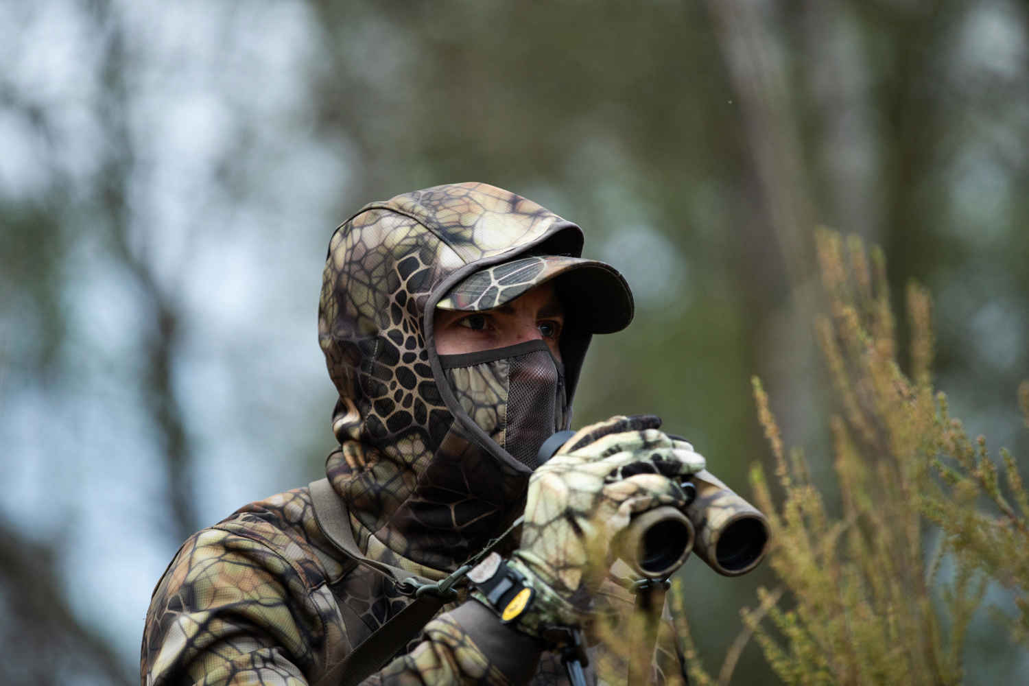 Silent & Warm Hunting Jacket for Cold Weather Adventures