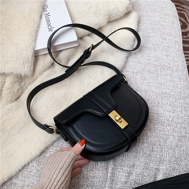 Kukombo Twist Lock Saddle Bag, Women's Fashion Crossbody