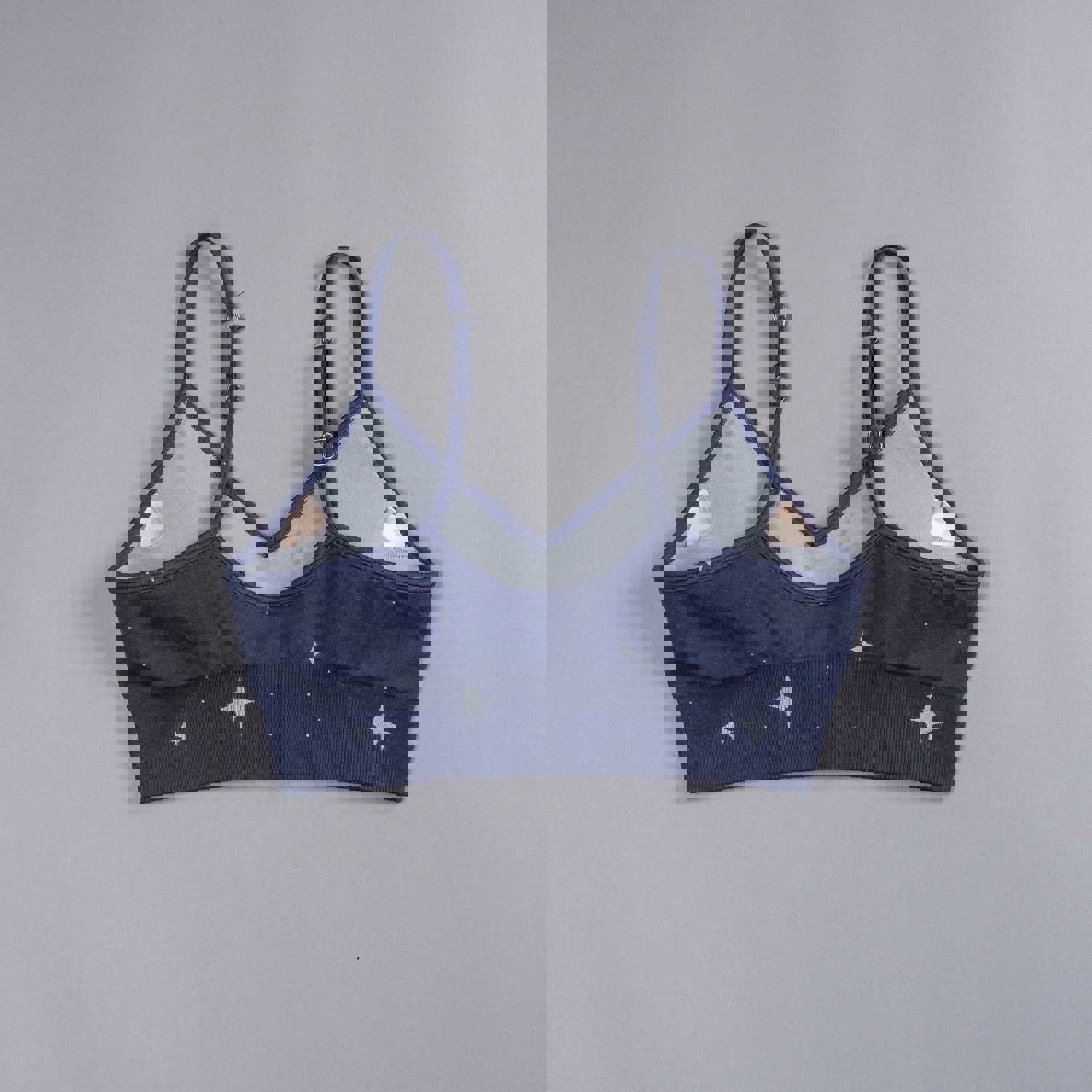 Everson Seamless Sports Bra - Single Wolf Design in Gotham Blue Starry Night