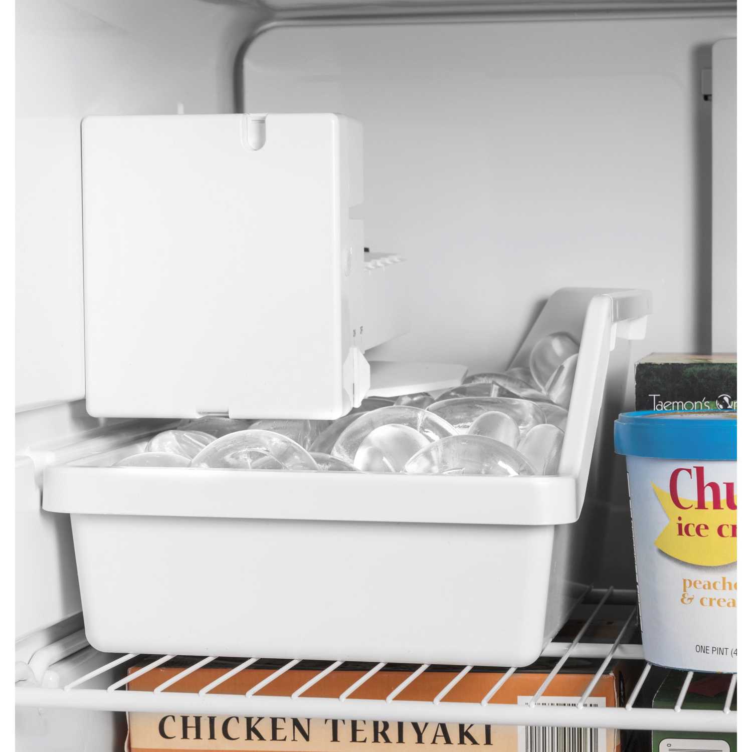 GE 28-inch Top Freezer Refrigerator with Internal Ice Maker | GIE17GSNRSS