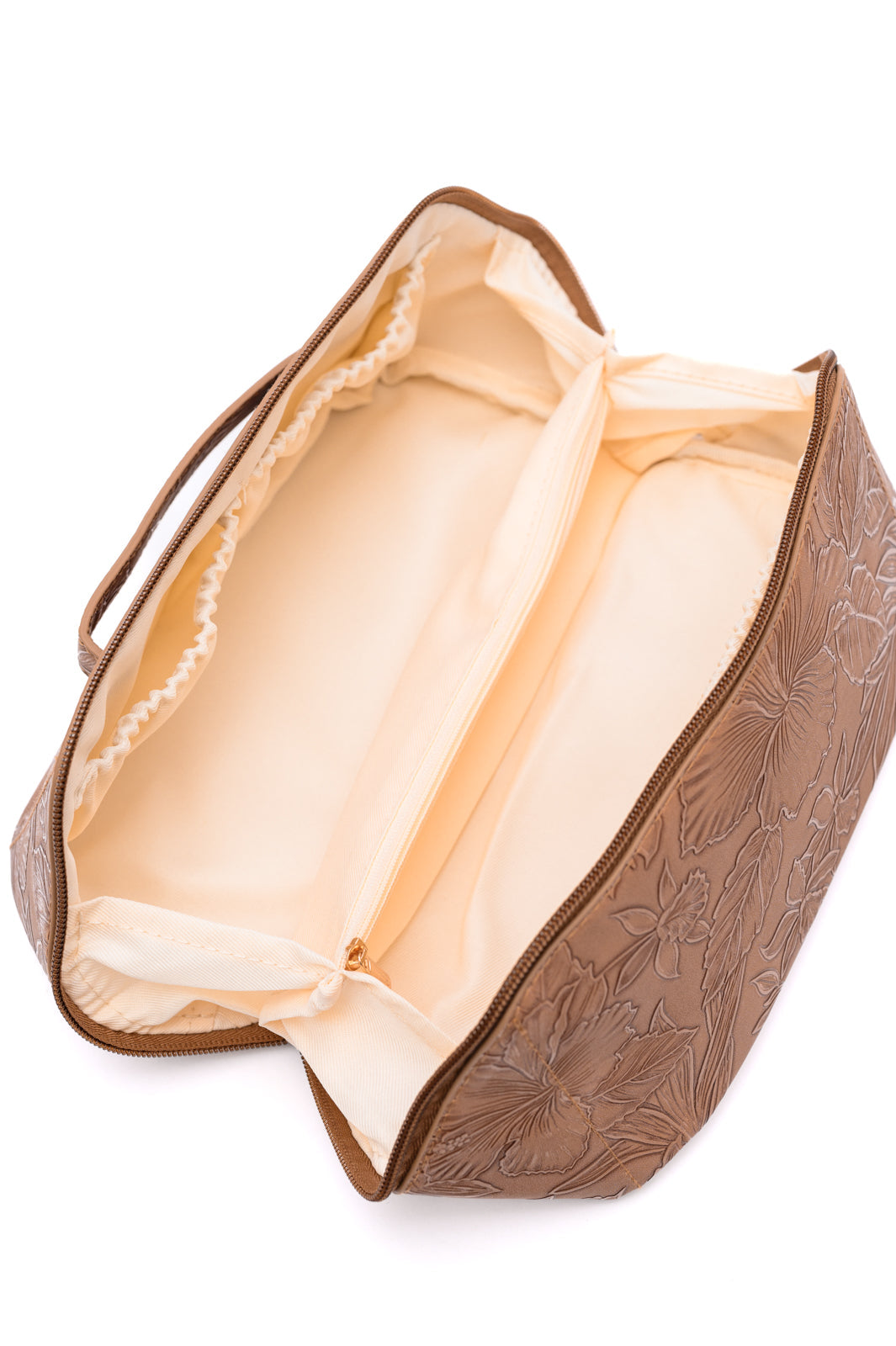 Luxurious Cream Cosmetic Bag for Everyday Elegance