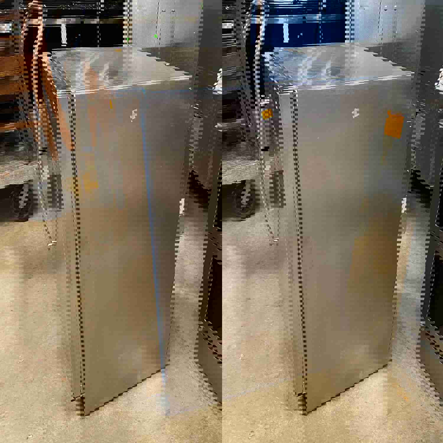 Refurbished Uline Échelon™ 24" Built-In Combo Ice Maker/Refrigerator U-C02075FS-00