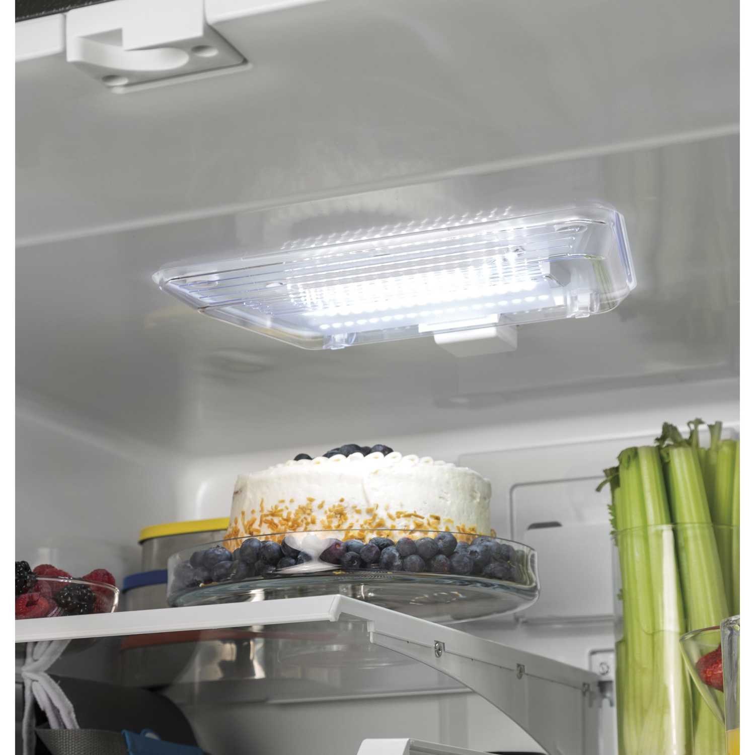 GE 33-inch Counter-Depth French-Door Refrigerator with Ice Maker