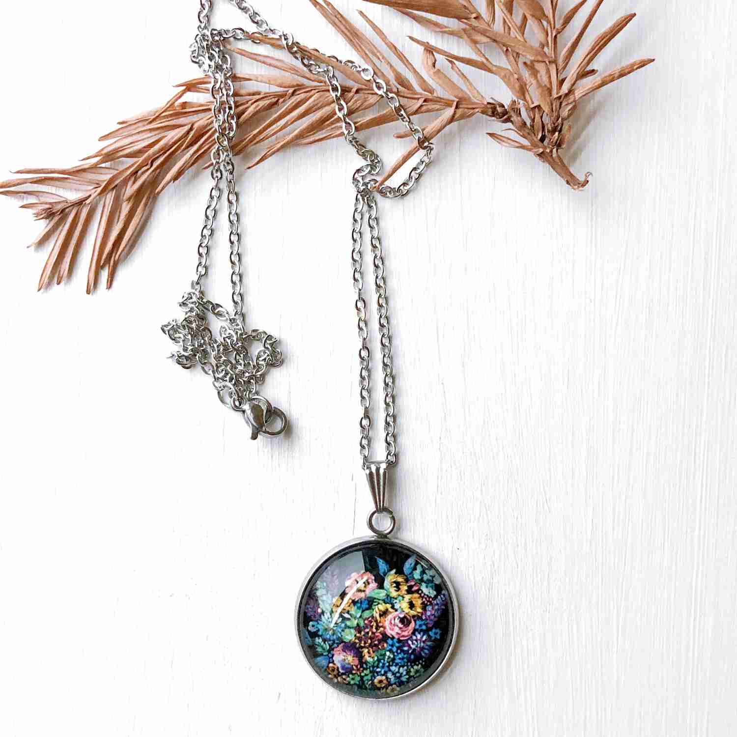 Elegant Night Floral Glass Dome Stainless Steel Necklace