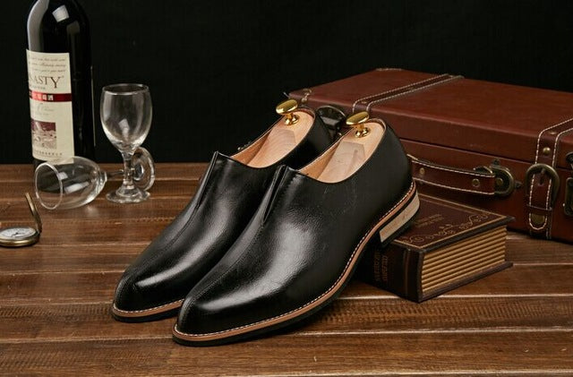 AT UR HAND Men's Brogue Oxfords, Breathable & Waterproof PU Leather Shoes