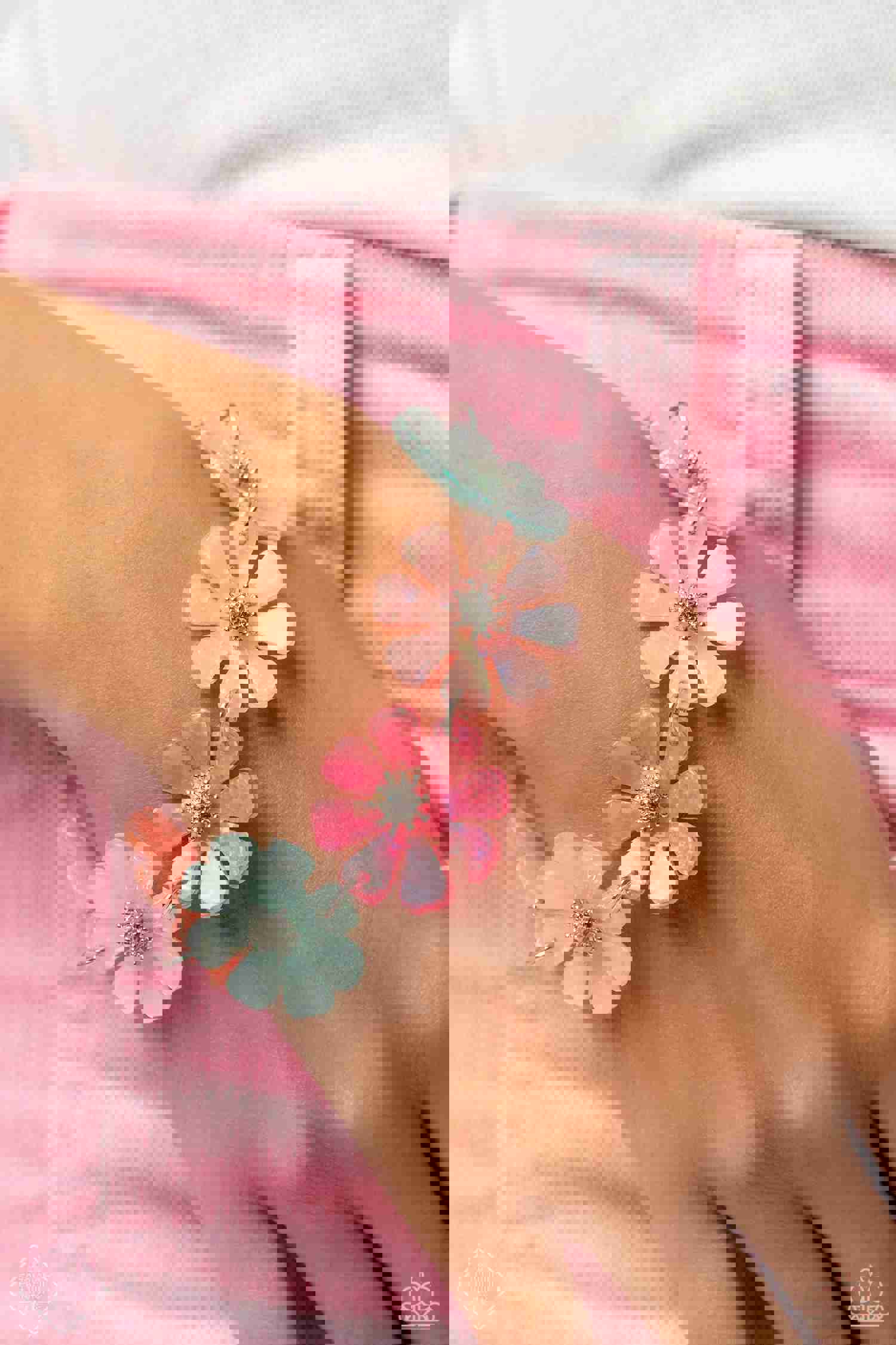 Glimpses of Malibu - Vibrant Spring Fashion Set