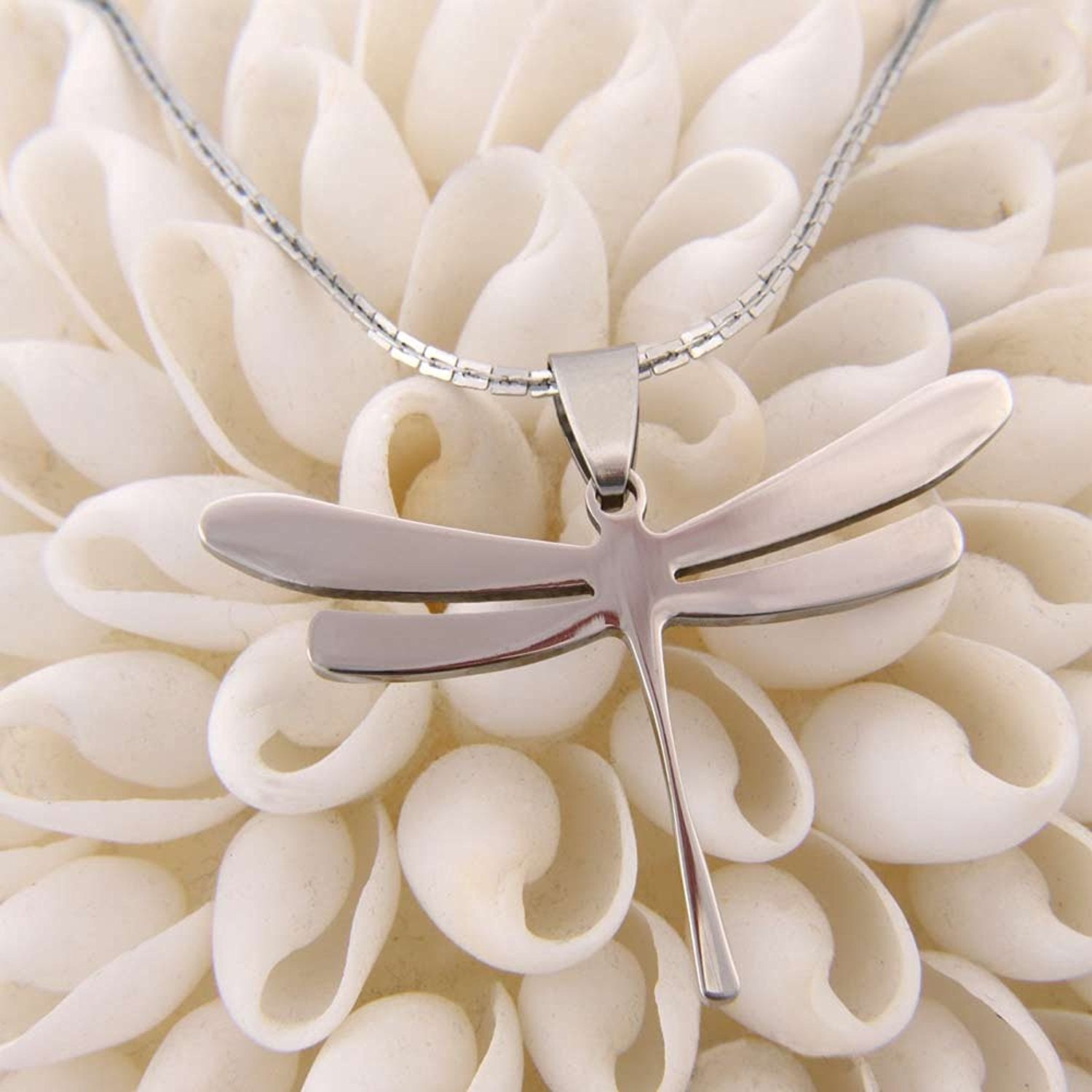 Glamorous Dragonfly Pendant Necklace for Women