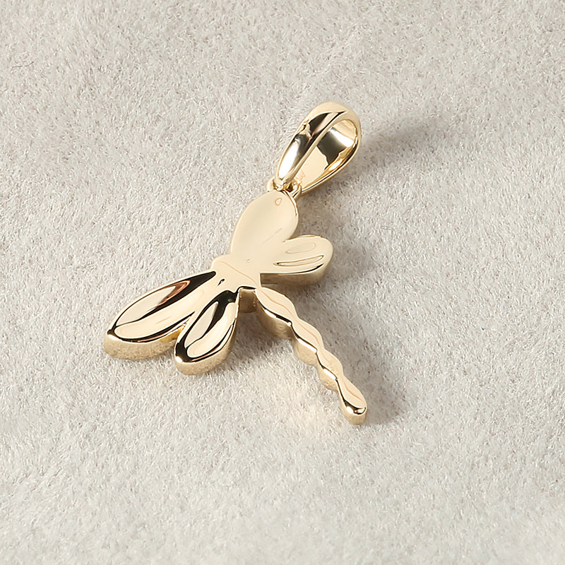 Exquisite 14K Yellow Gold Dragonfly Pendant with Diamonds