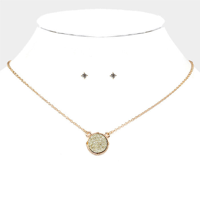 Glamorous Druzy Stone Pendant Necklace