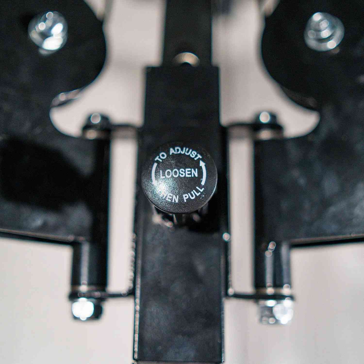 Titan Fitness V3 Short Wall Mounted Pulley Tower
