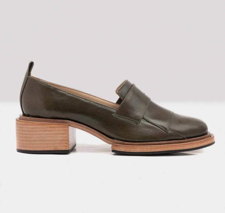 Brazilian Collection: 7 Pairs of Stylish Shoes for Men & Women
