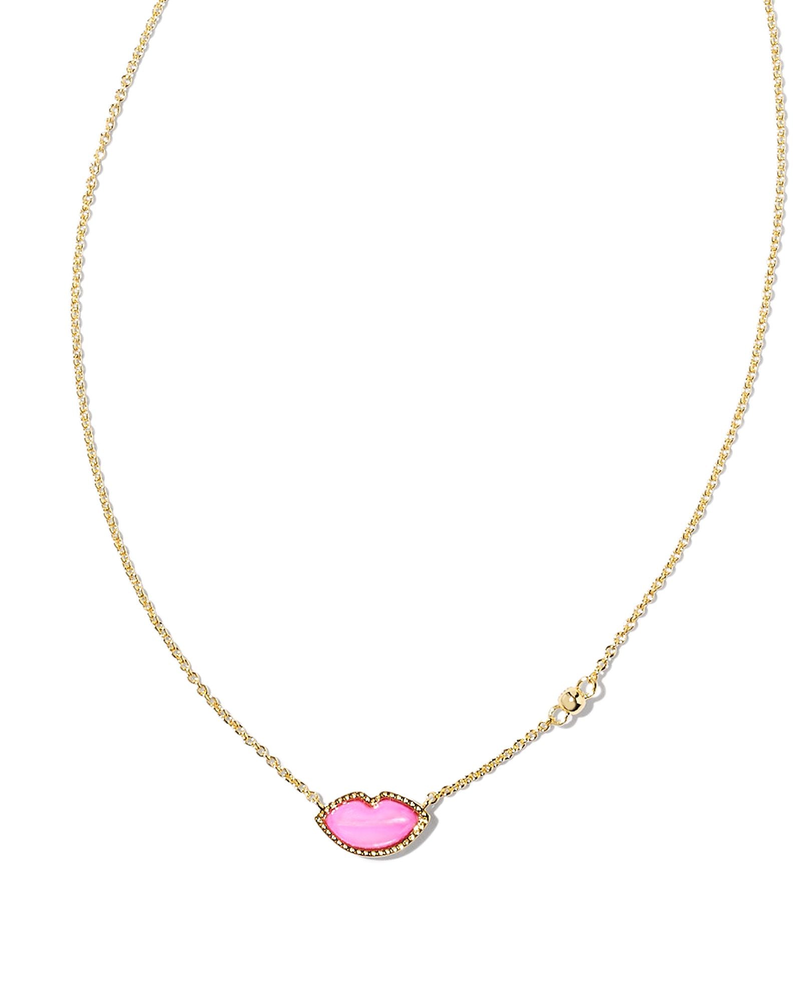 Kendra Scott Flirty Lips Gold Pendant Necklace in Hot Pink Mother of Pearl