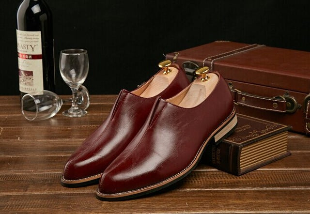 AT UR HAND Men's Brogue Oxfords, Breathable & Waterproof PU Leather Shoes