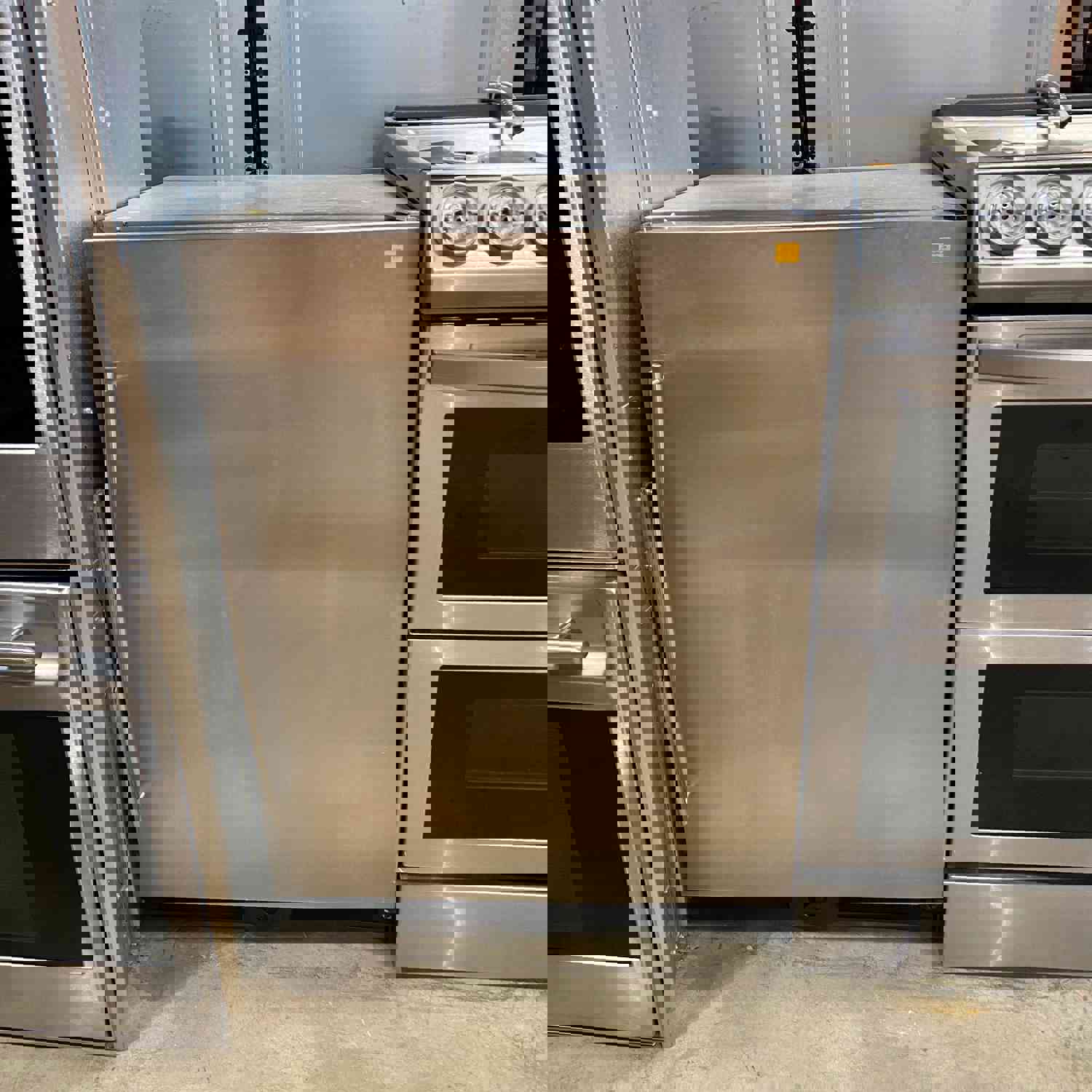 Refurbished Uline Échelon™ 24" Built-In Combo Ice Maker/Refrigerator U-C02075FS-00