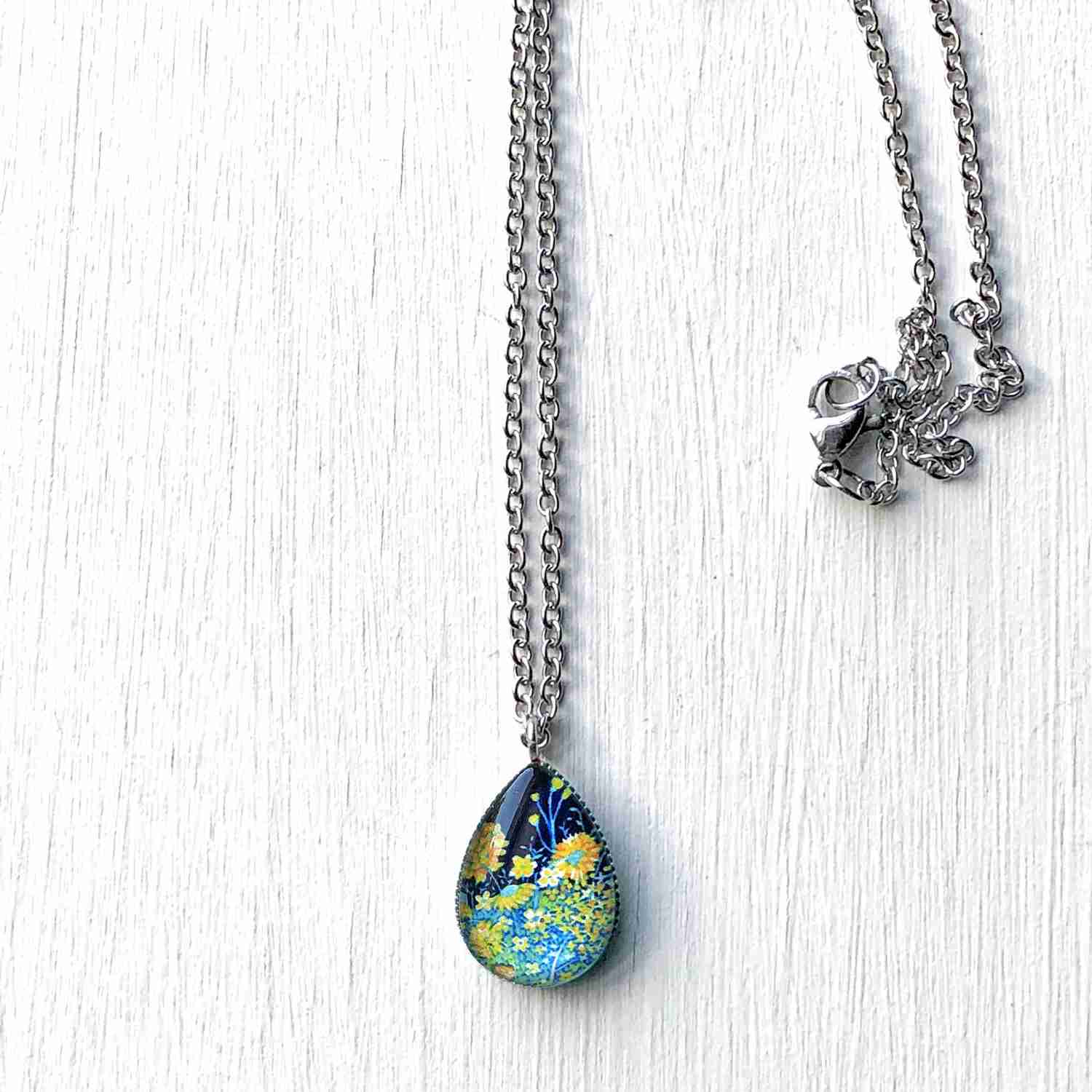 Handcrafted Art Pendant Necklace Set - Spring Night Collection