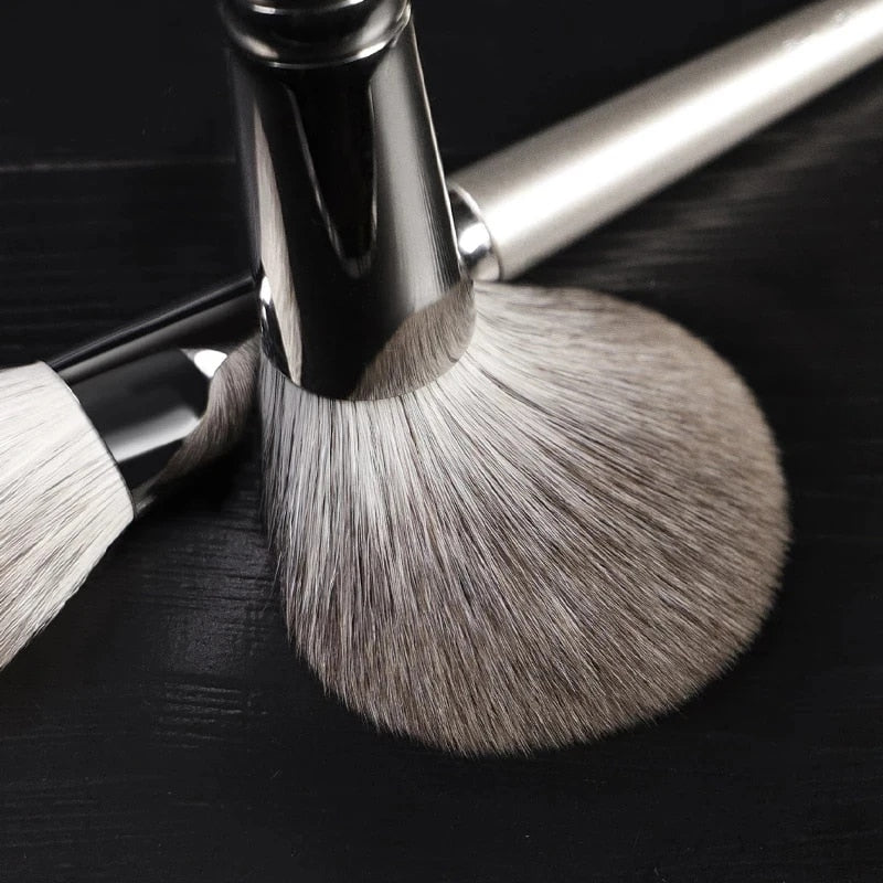 Luxurious Fox Hair Makeup Brush Set - Professional Quality